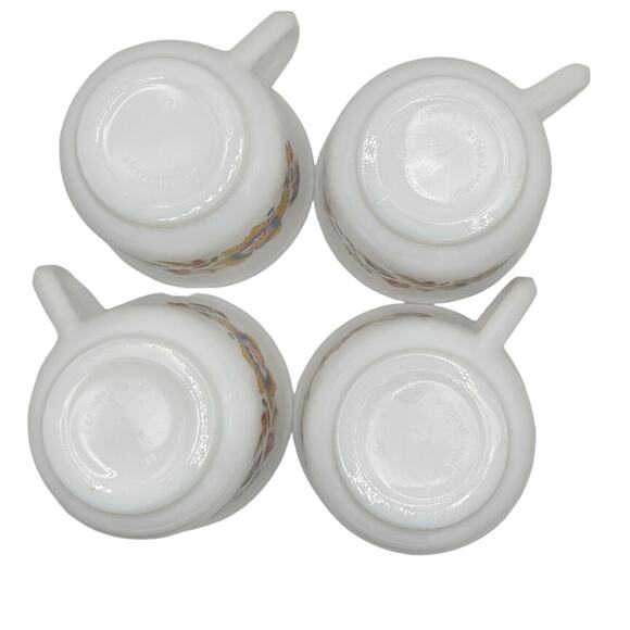 Vintage Milk Glass Arcopal France Flowers Floral Tea Coffee Cup Set of 4 - Picture 4 of 7